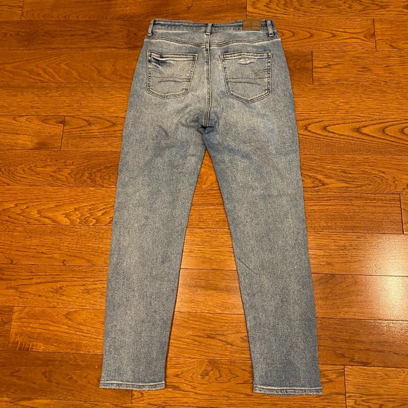 American Eagle Mom Jean - Picture 4 of 8